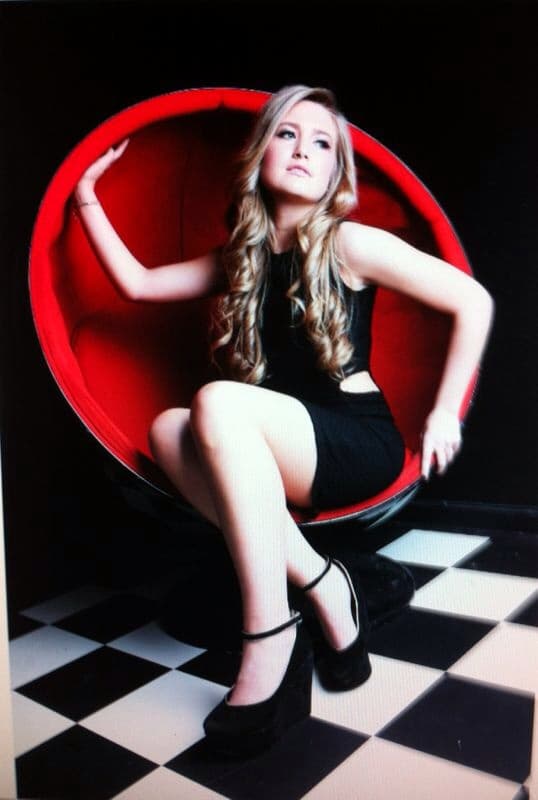 Leah Model