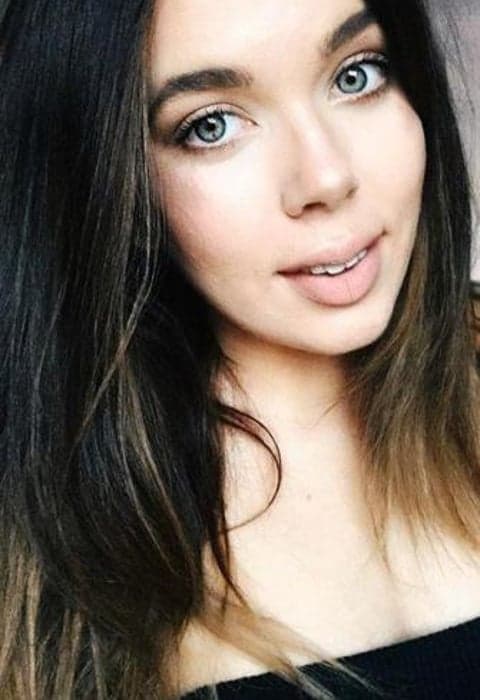 Billie x